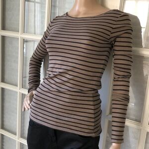 BCBGMAXAZRIA cute black/tan striped Stretchy top